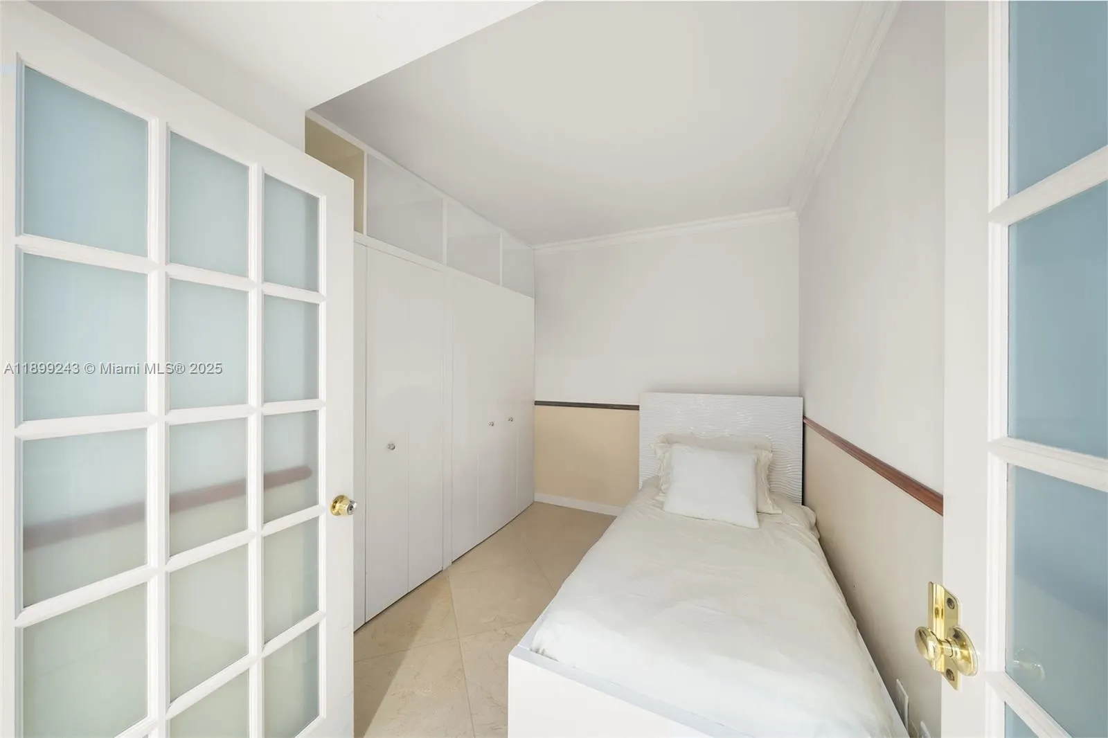 4775 Collins Ave, #1708
