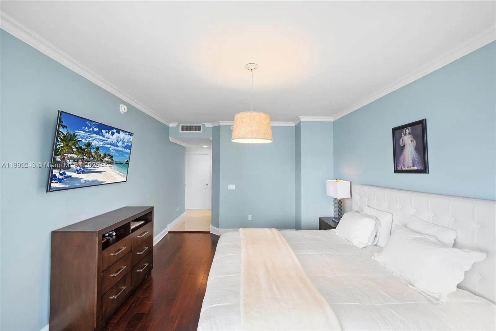 4775 Collins Ave, #1708