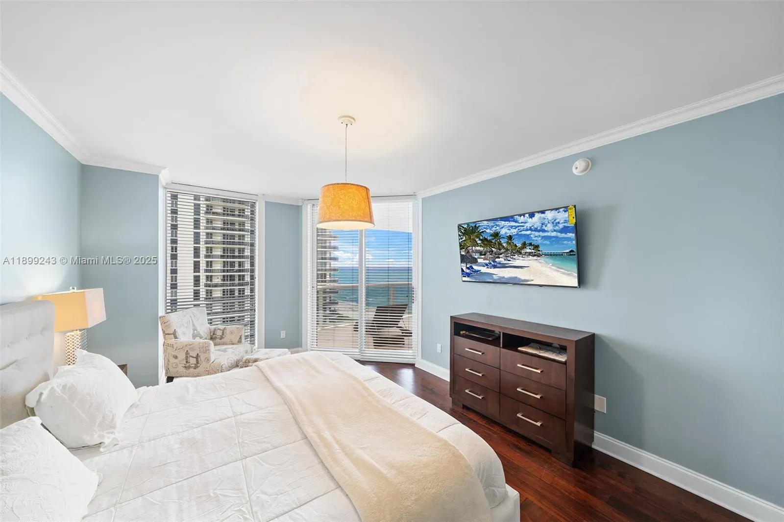 4775 Collins Ave, #1708