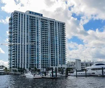17111 Biscayne Blvd, #1009