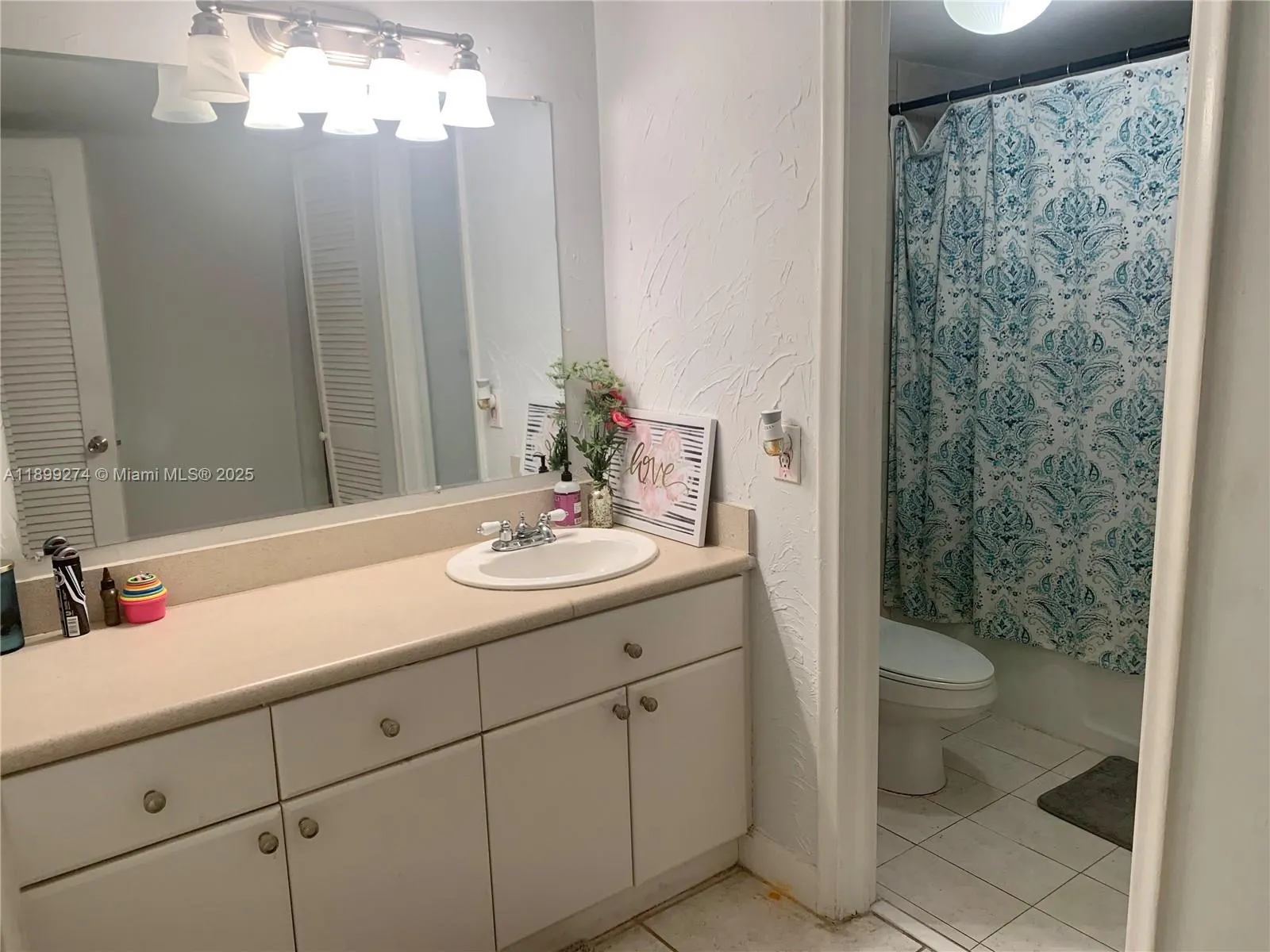 2016 Bay Dr, #203
