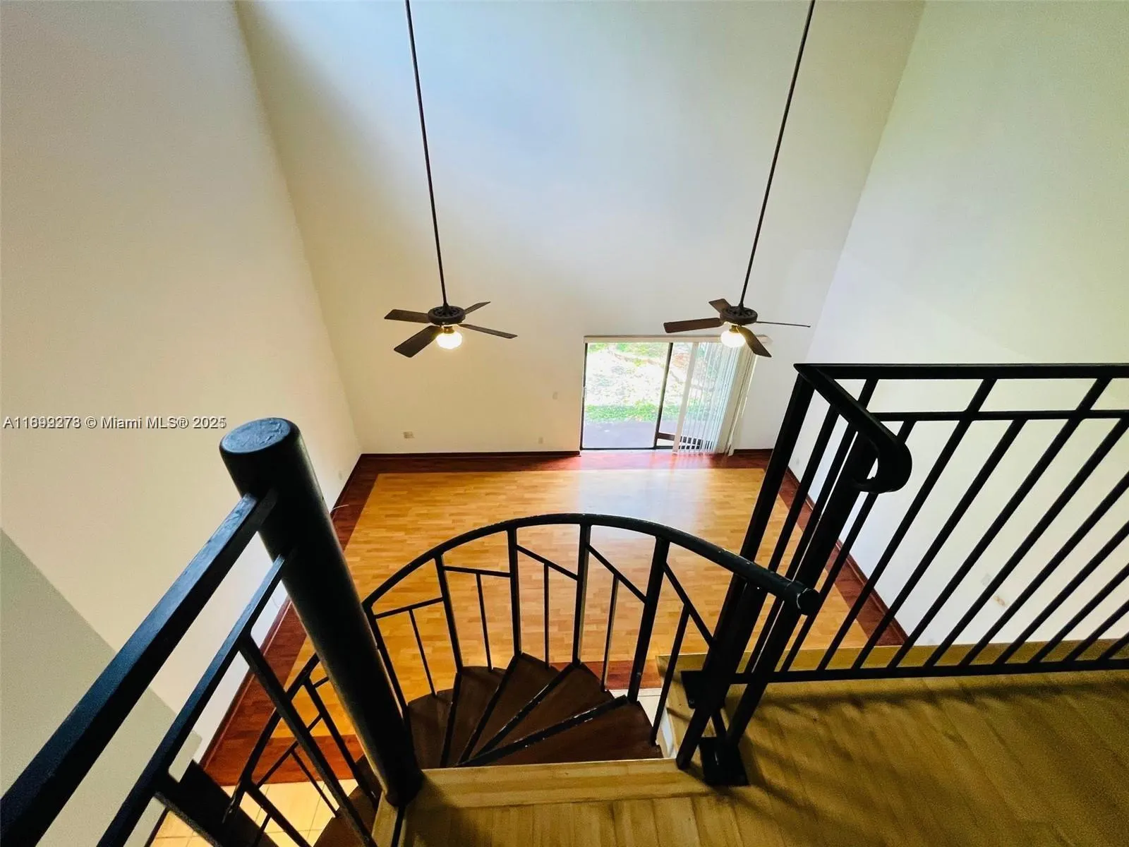 3911 Farragut St, #3911