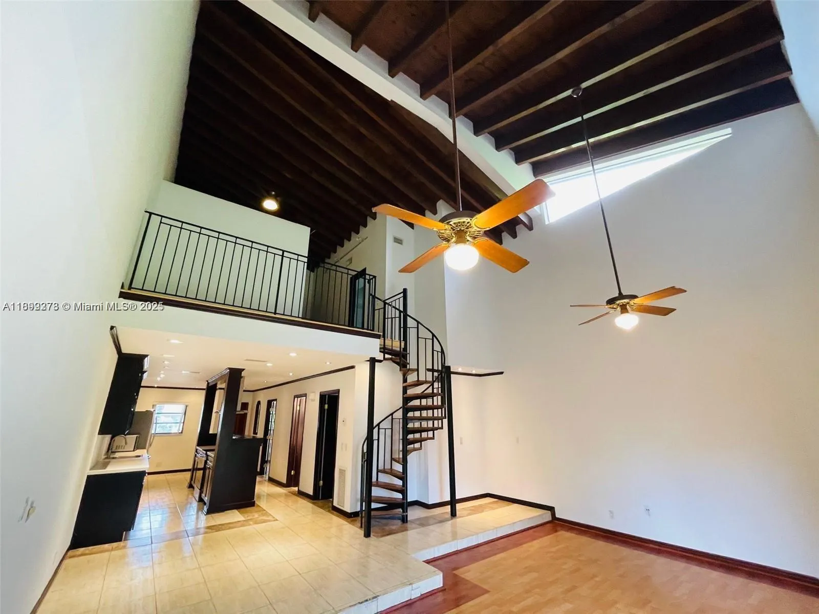 3911 Farragut St, #3911