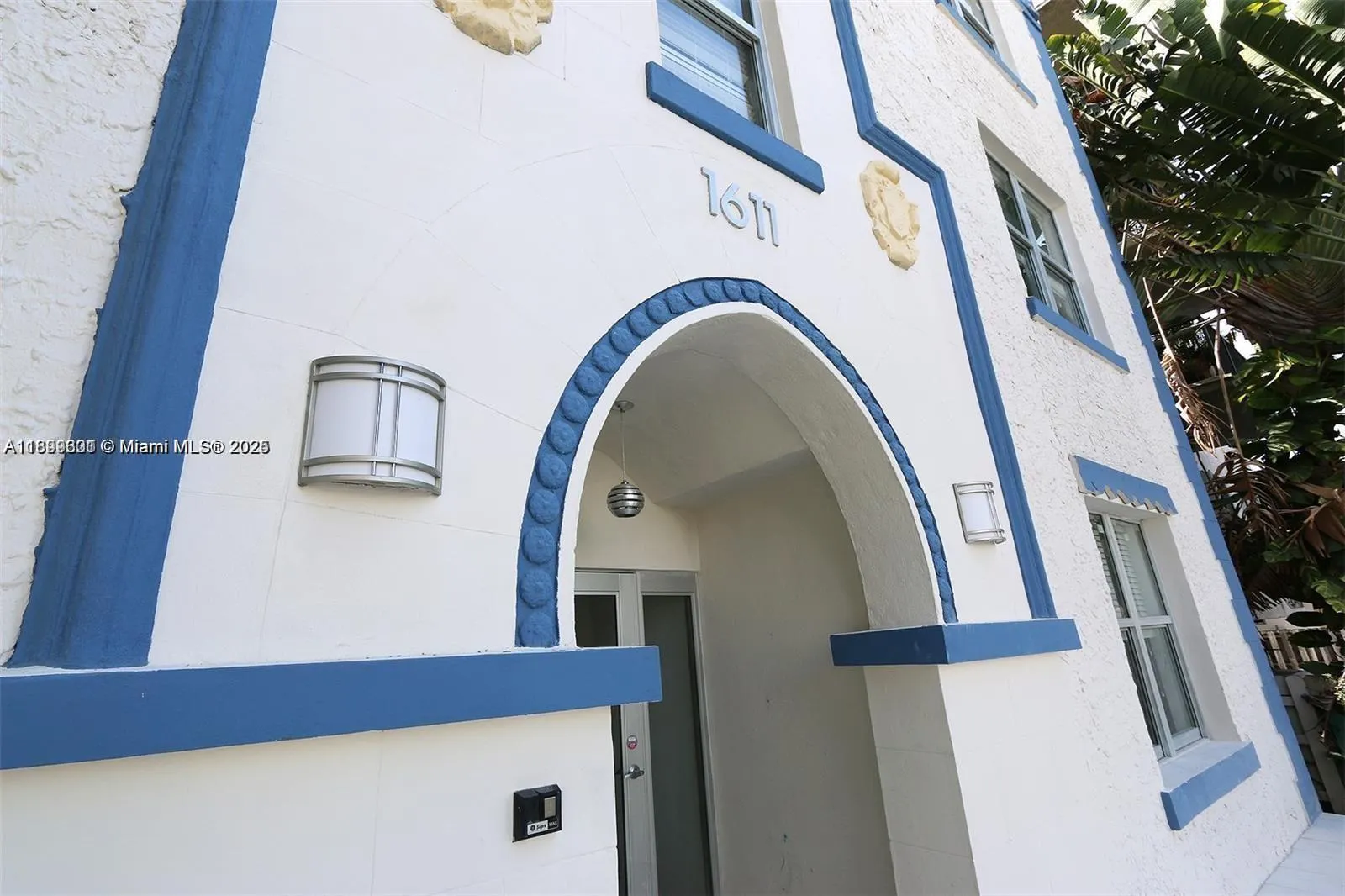 1611 Meridian Ave, #307