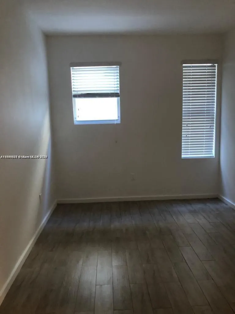 1611 Meridian Ave, #307
