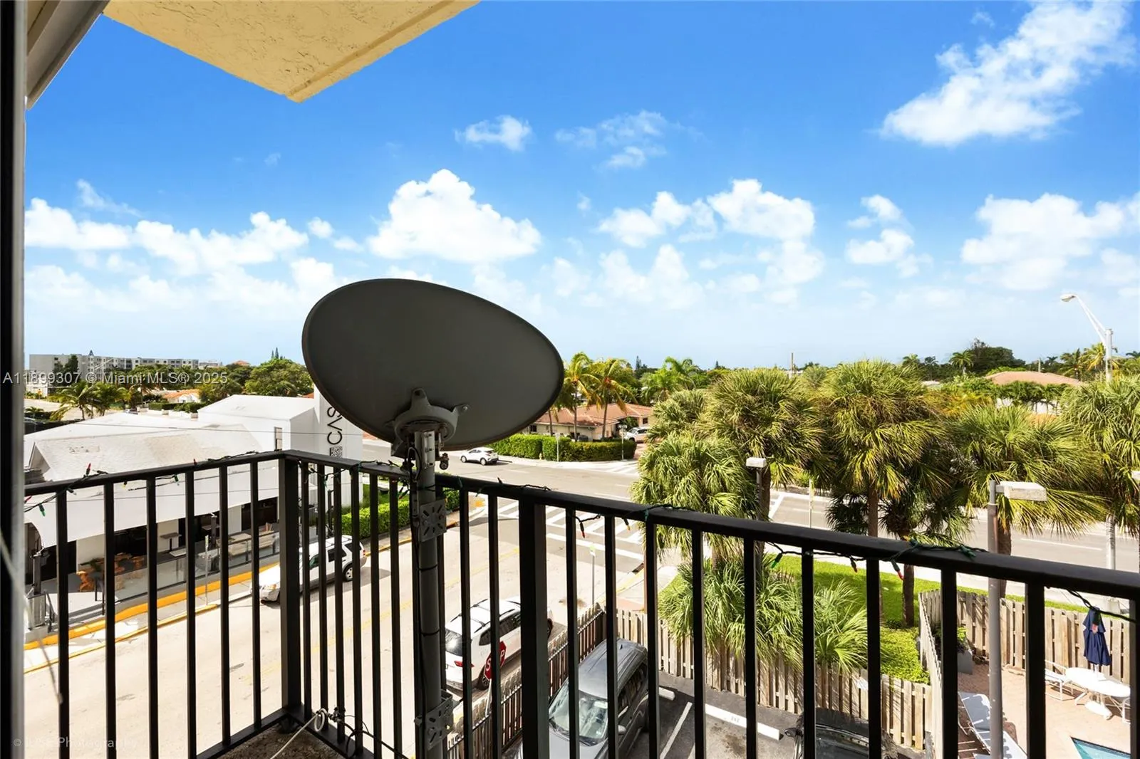 8900 Collins Ave, #301