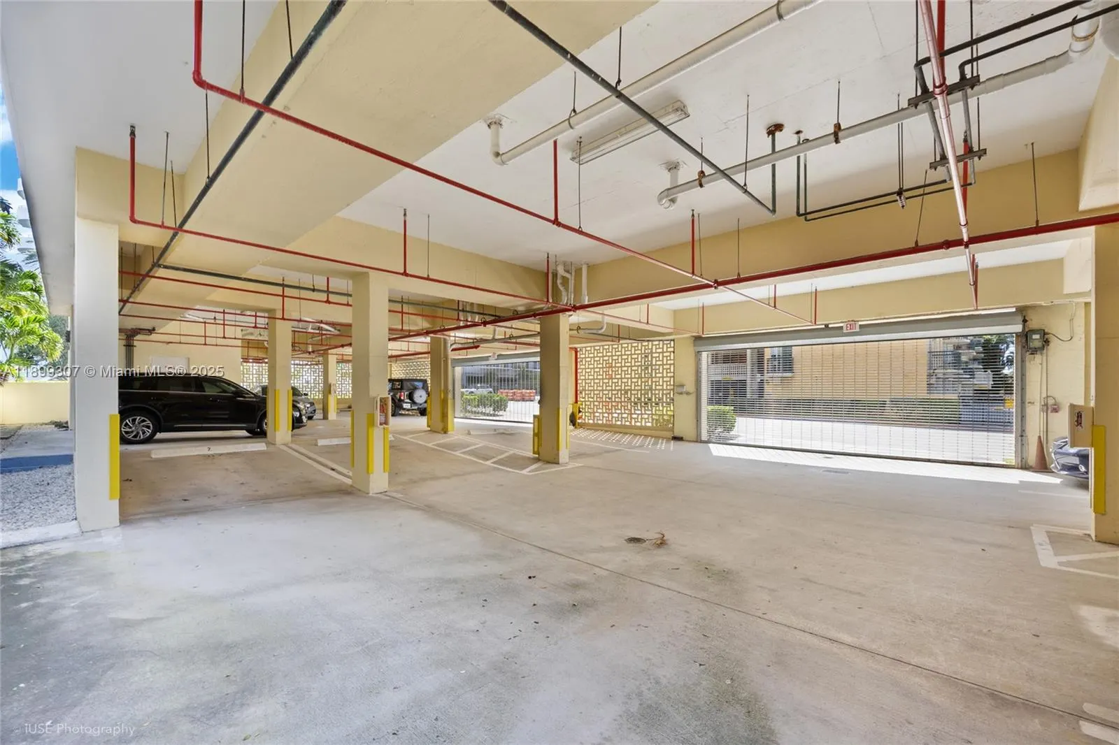 8900 Collins Ave, #301