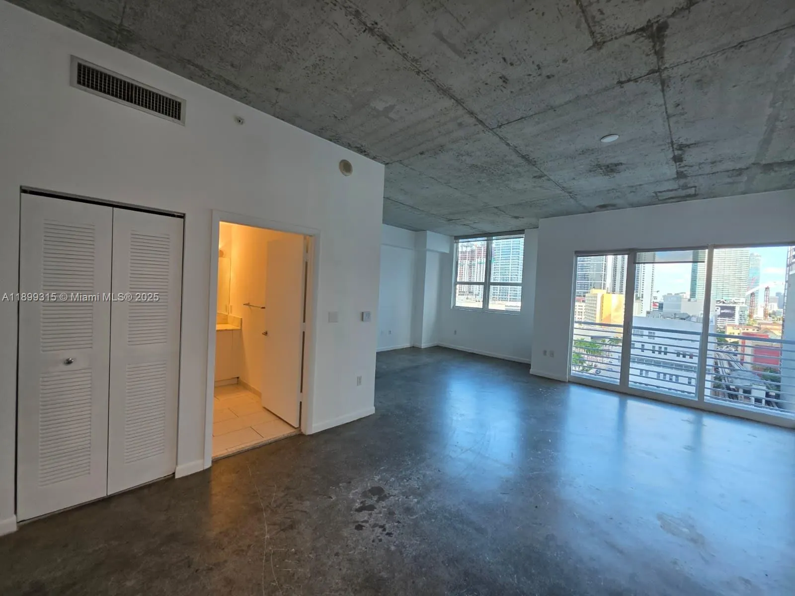 133 NE 2nd Ave, #1209