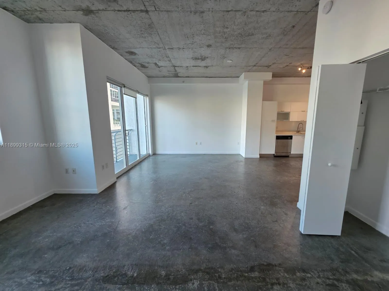 133 NE 2nd Ave, #1209