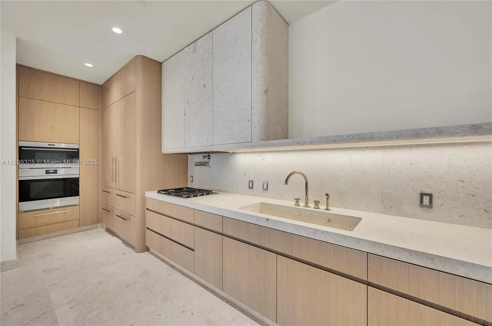 9149 Collins Ave, #602
