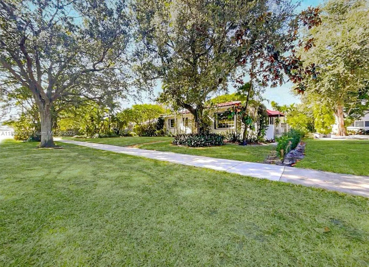 364 Navarre Dr