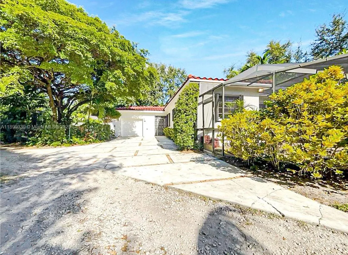 364 Navarre Dr