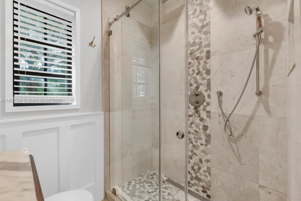 364 Navarre Dr