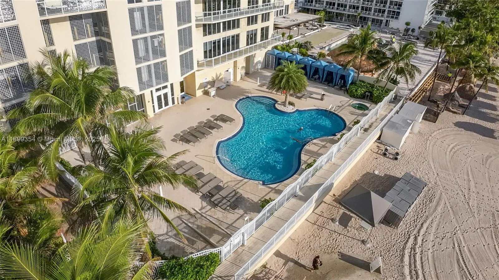 16699 Collins Ave, #4109