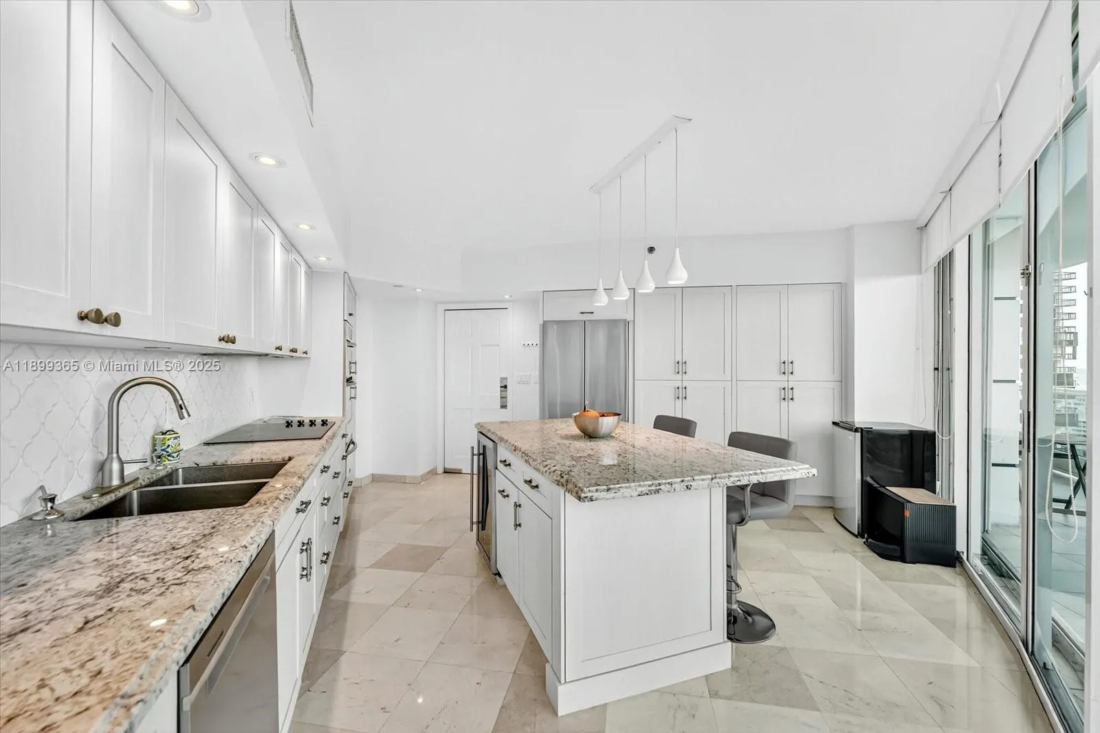 2127 Brickell Ave, #2005