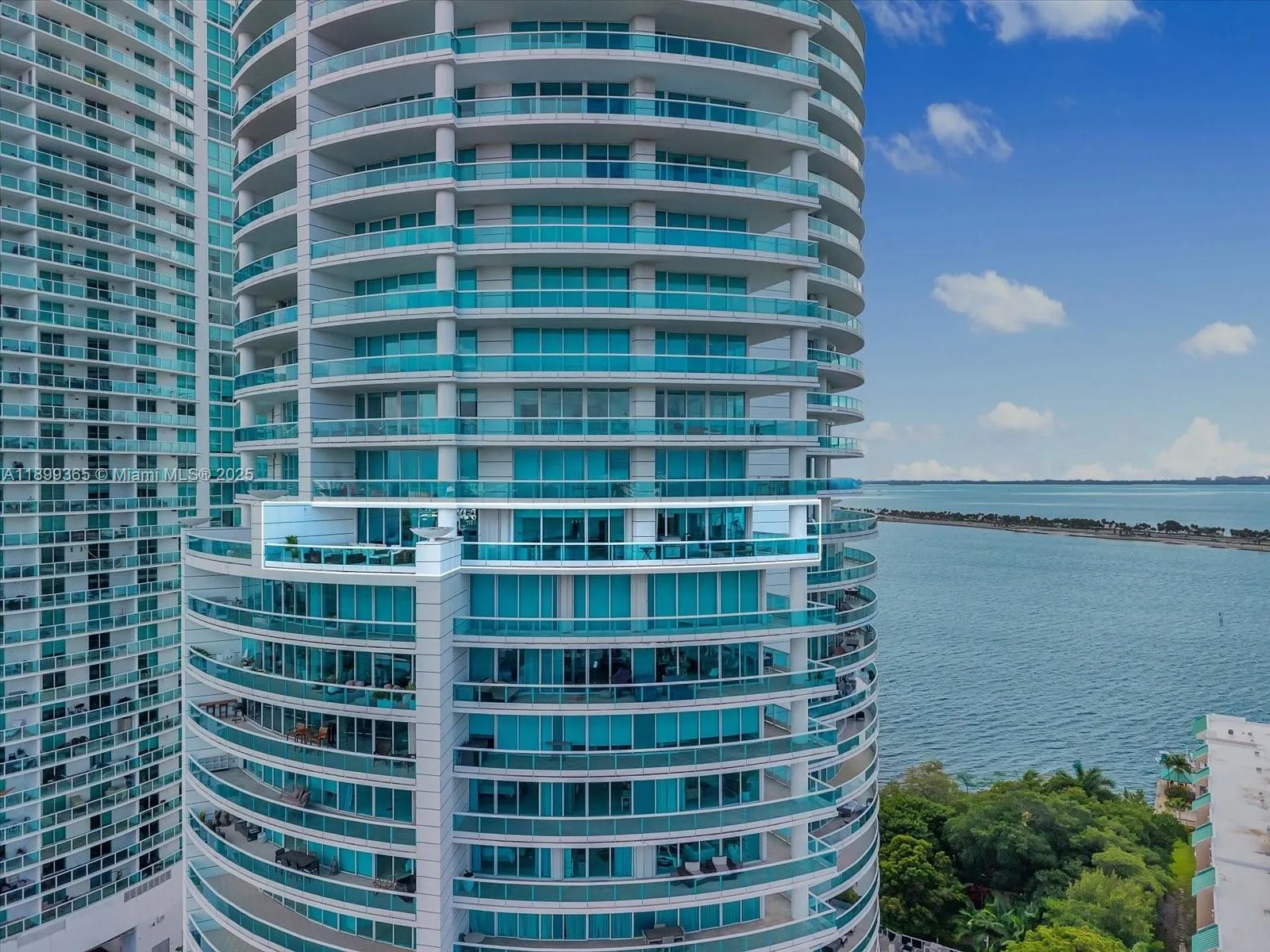 2127 Brickell Ave, #2005