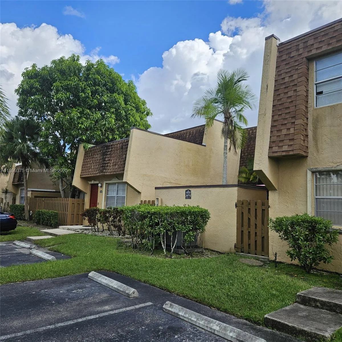 3571 NW 95th Ter, #705