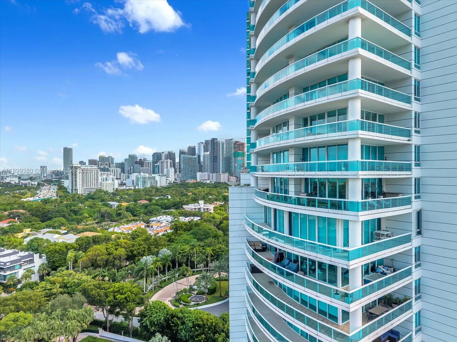 2127 Brickell Ave, #2005