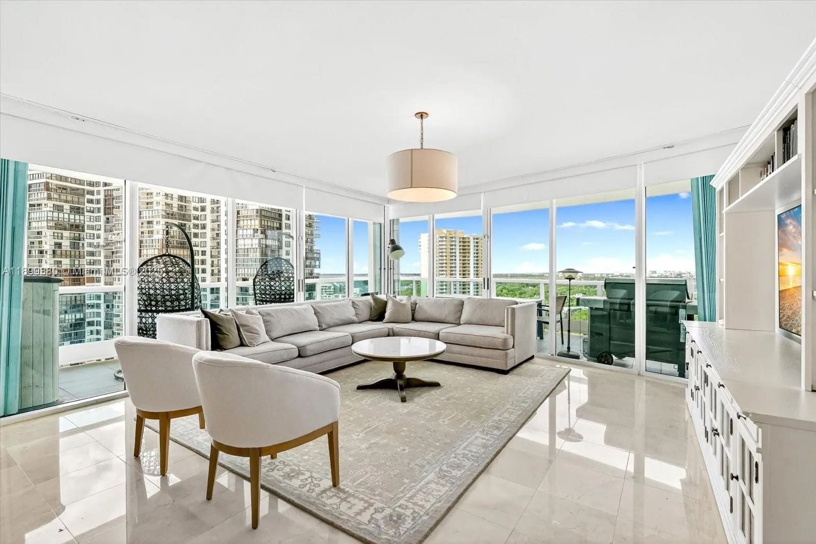 2127 Brickell Ave, #2005