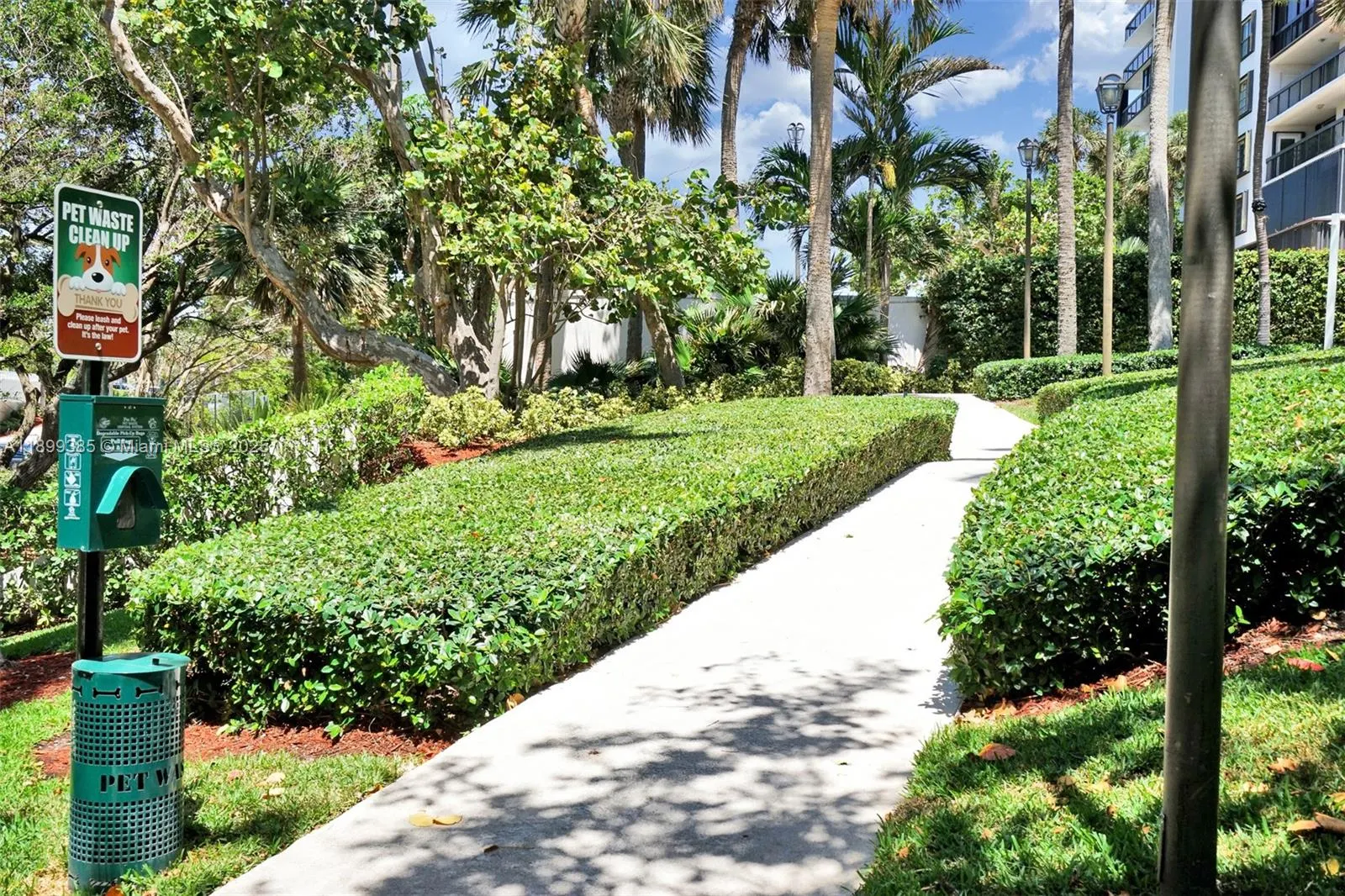 2333 Brickell Ave, #PH208