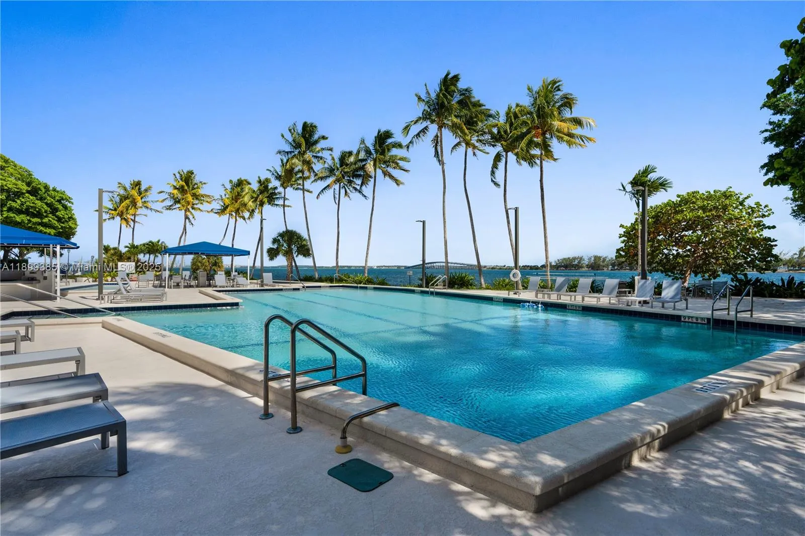 2333 Brickell Ave, #PH208
