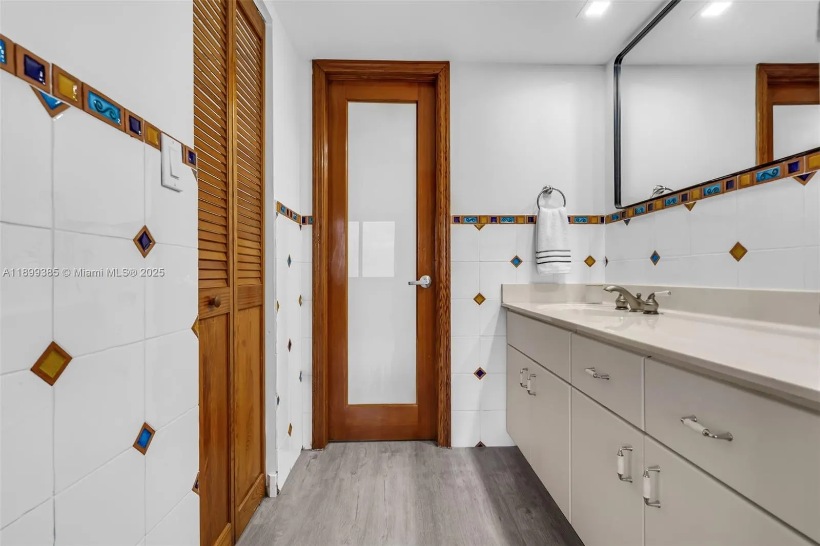 2333 Brickell Ave, #PH208