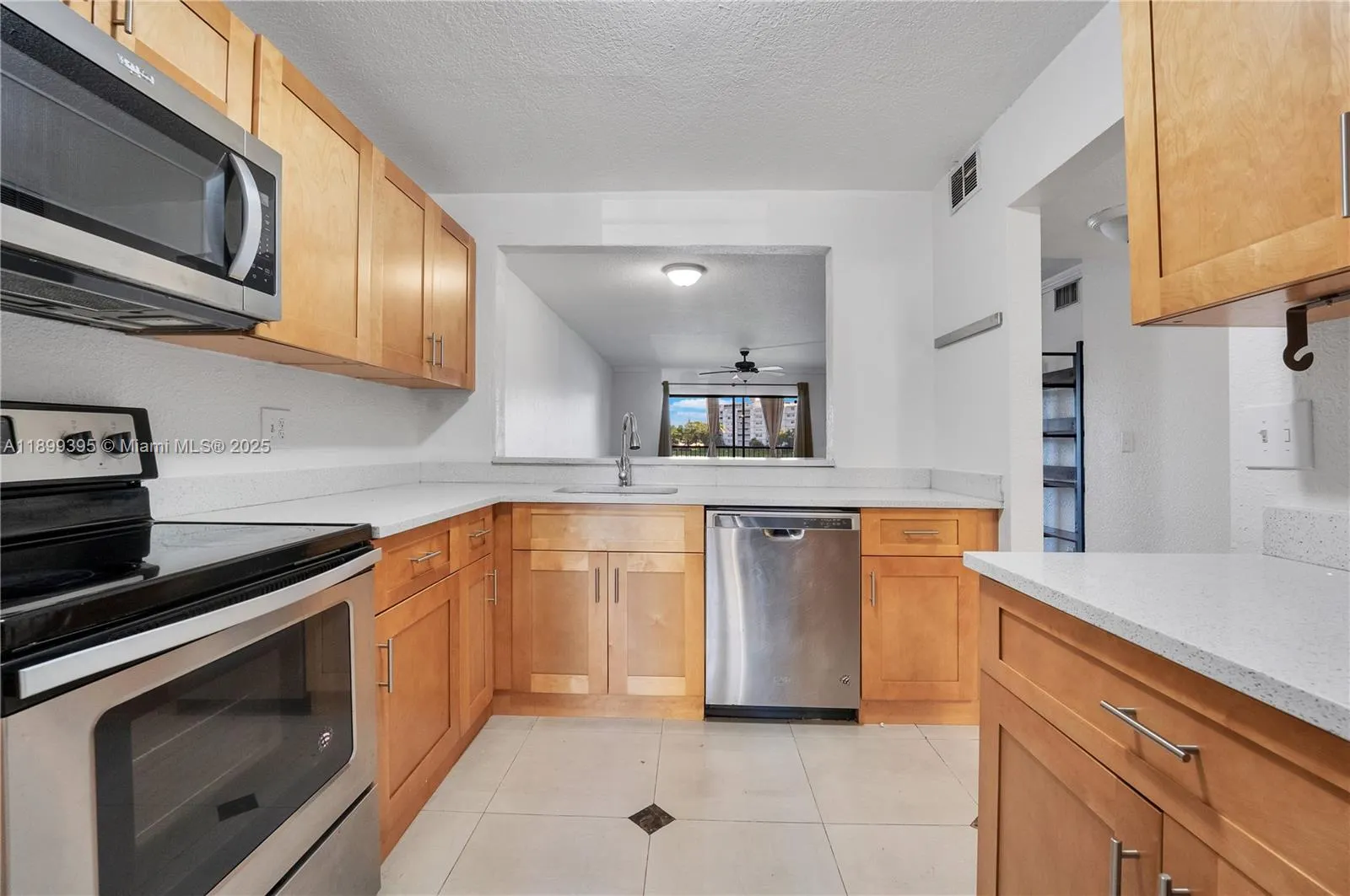 6475 W Oakland Park Blvd, #210