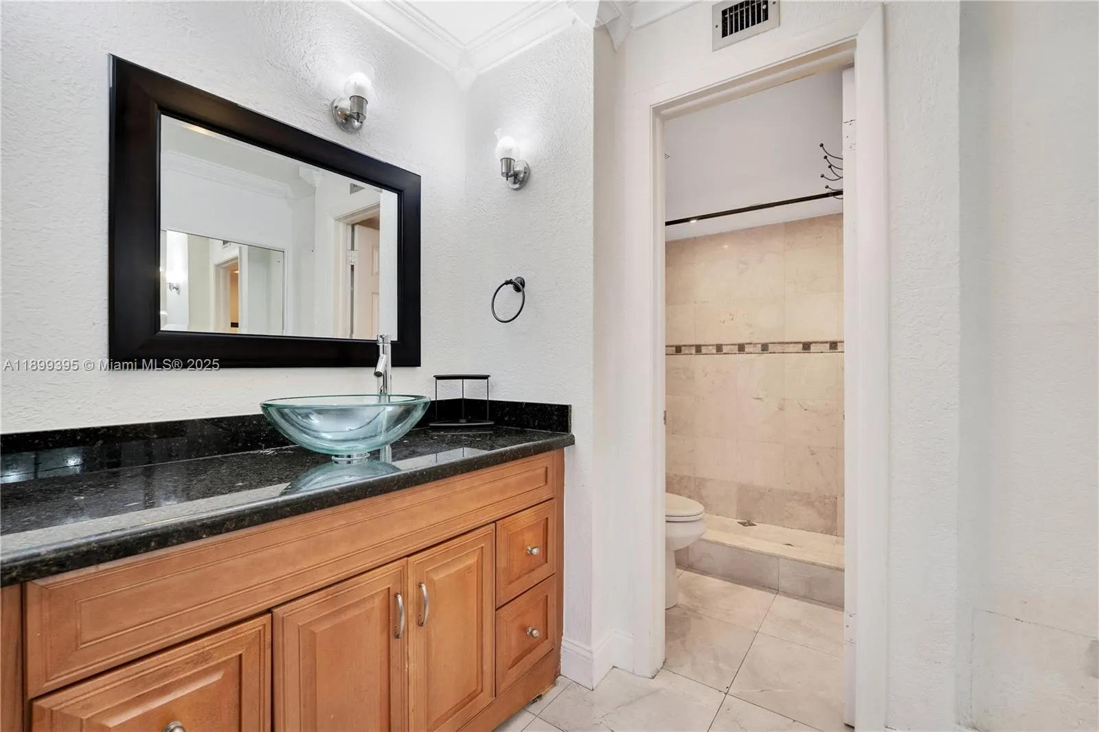 6475 W Oakland Park Blvd, #210