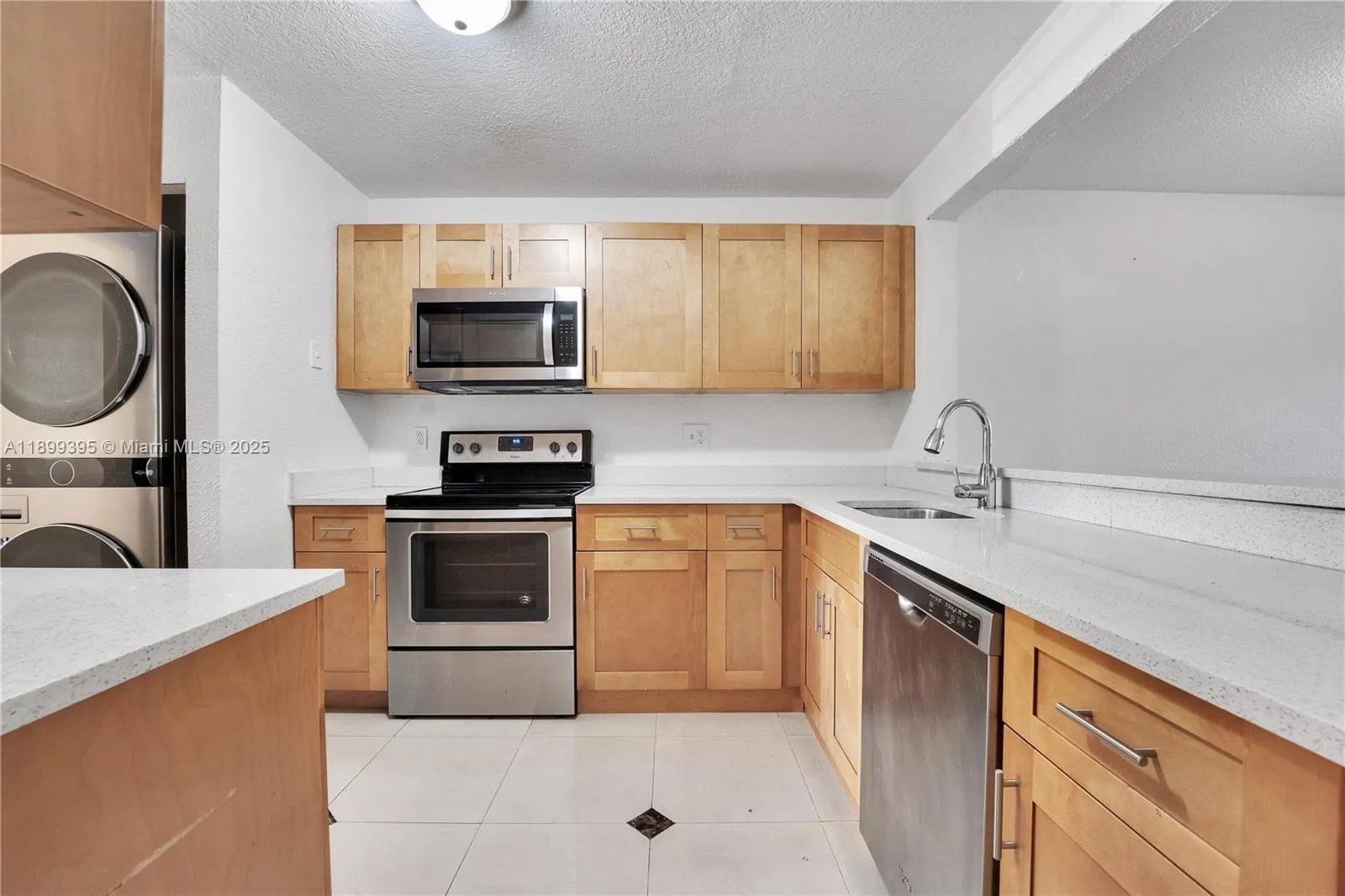 6475 W Oakland Park Blvd, #210