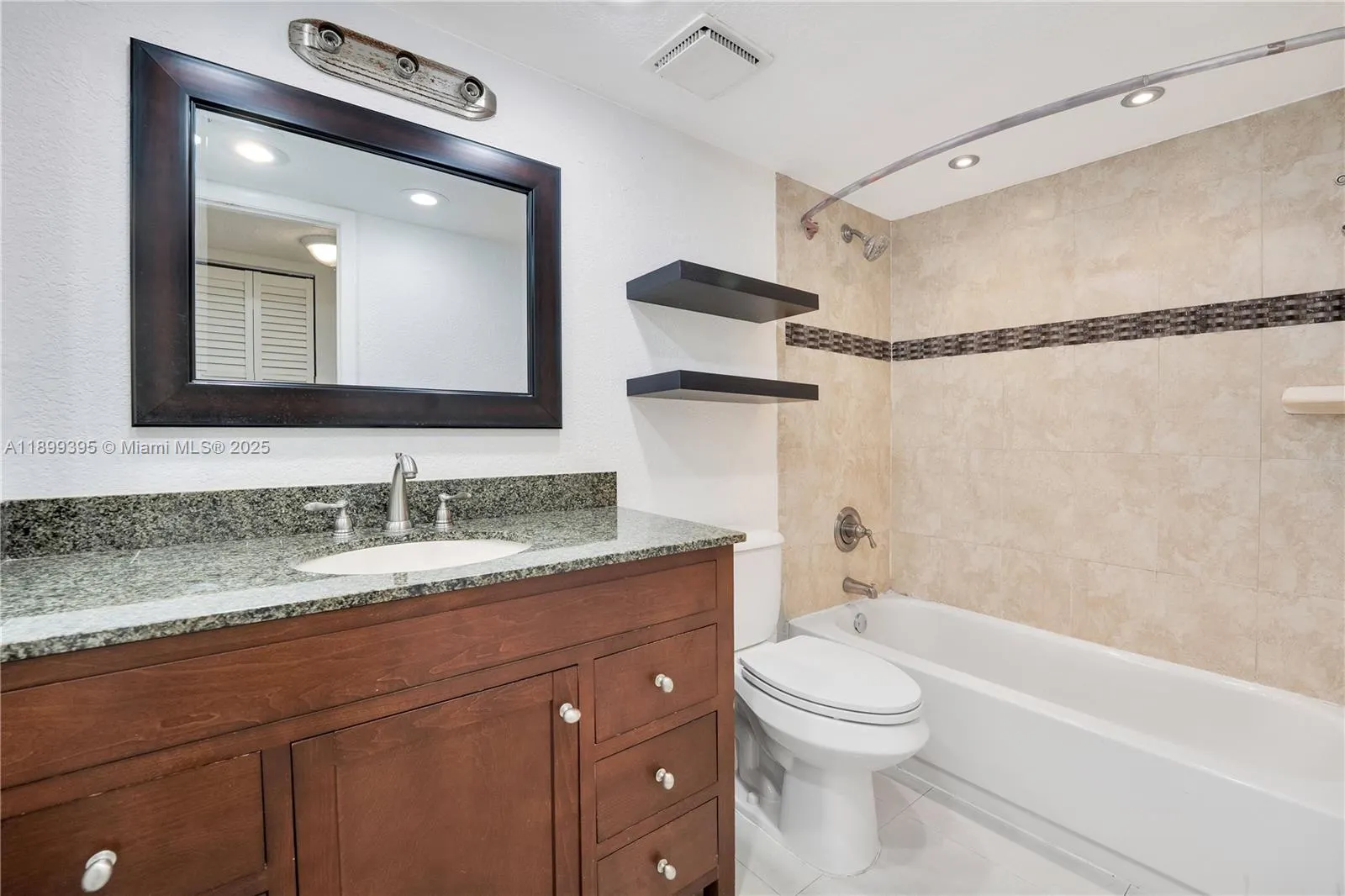 6475 W Oakland Park Blvd, #210