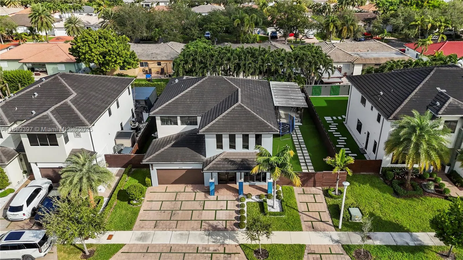 8975 NW 161st Ter