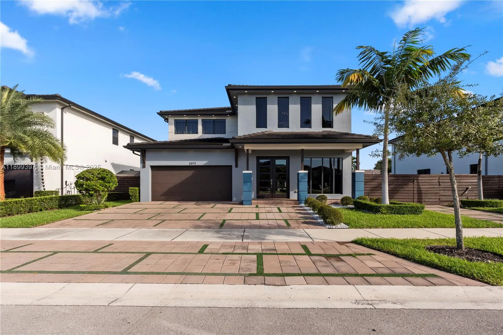 8975 NW 161st Ter