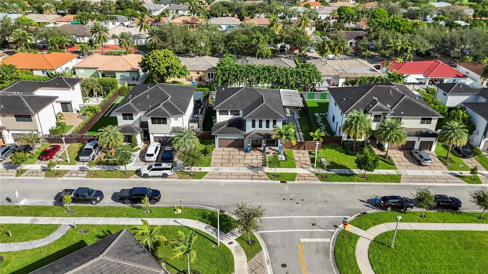 8975 NW 161st Ter
