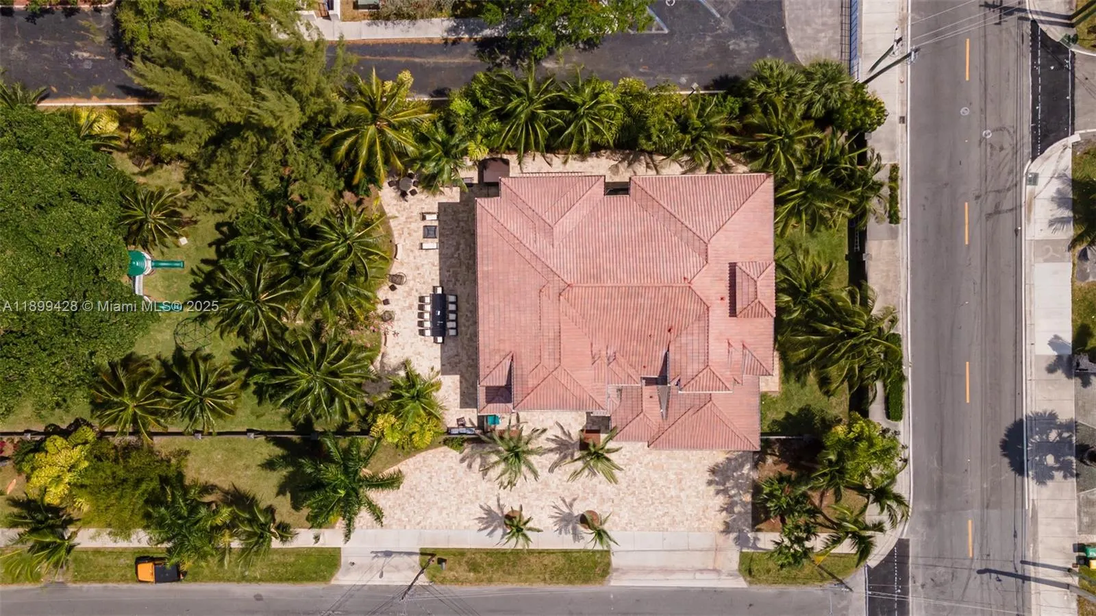 112 NW 14th Way