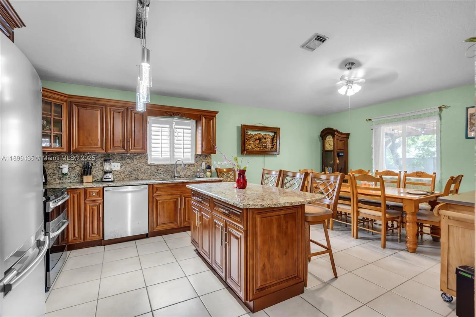 7967 NW 186th Ter