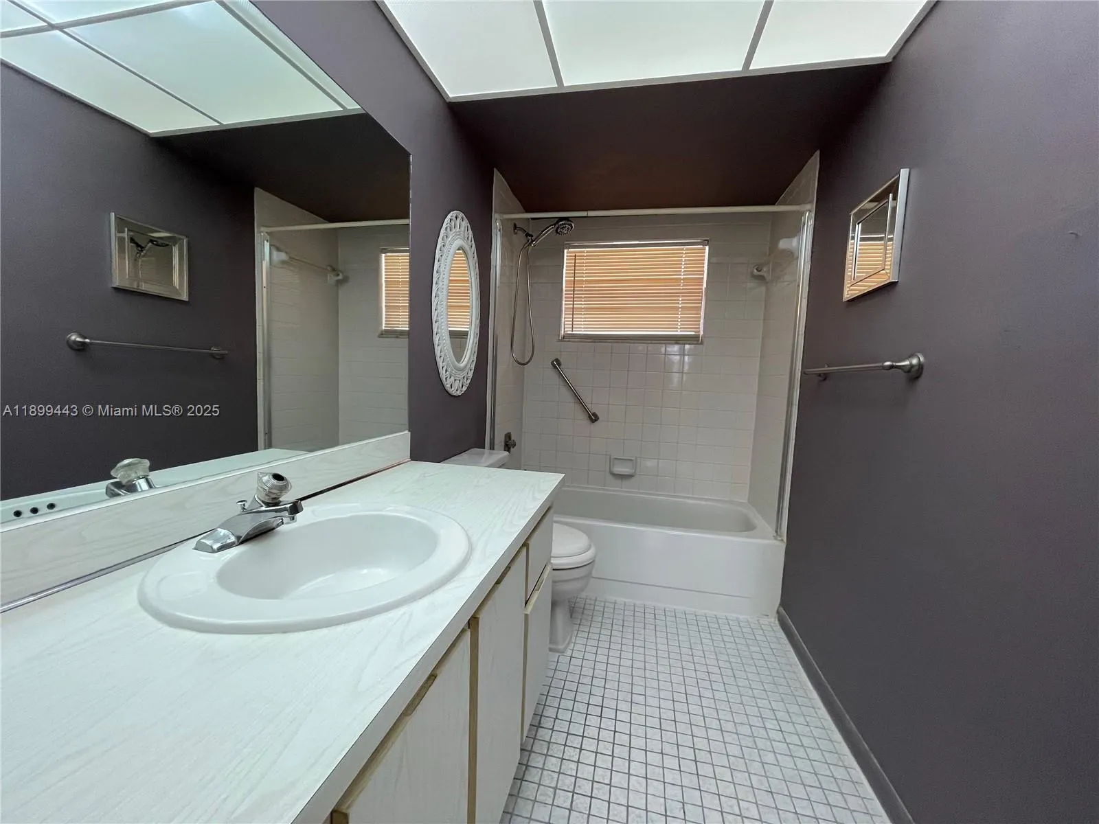 10123 Sunrise Lakes Blvd, #208