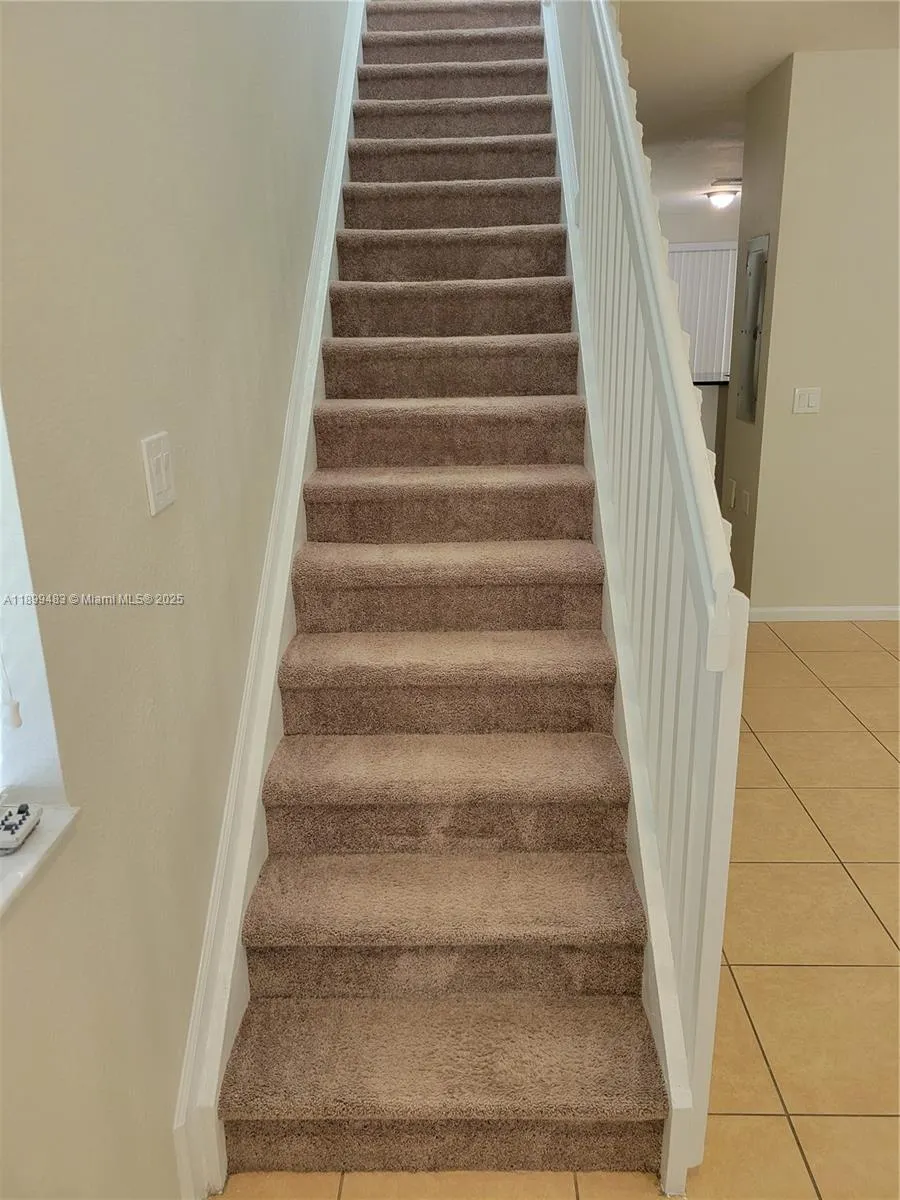 2556 SW 83rd Ave, #101
