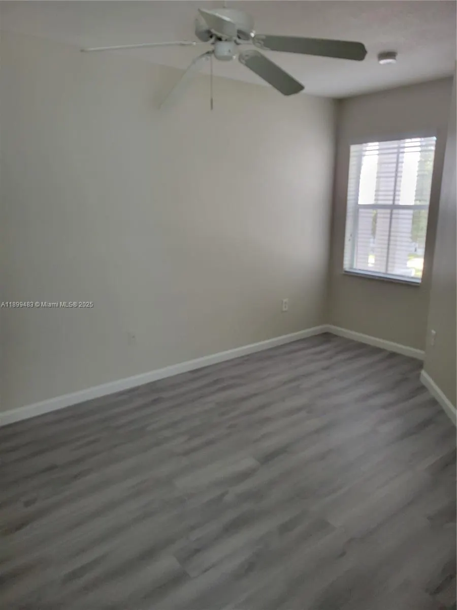 2556 SW 83rd Ave, #101
