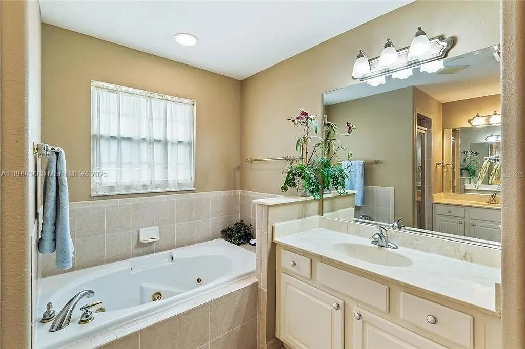 417 Vista Loop