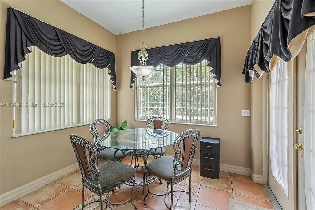 417 Vista Loop