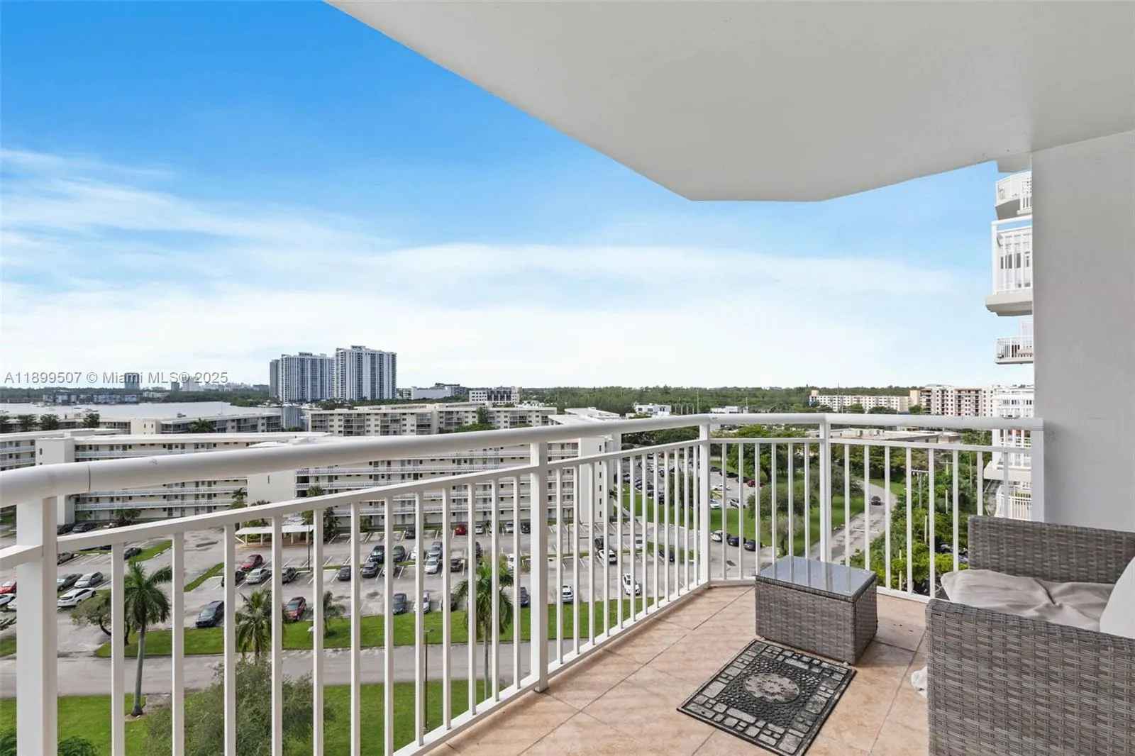 18021 Biscayne Blvd, #1003