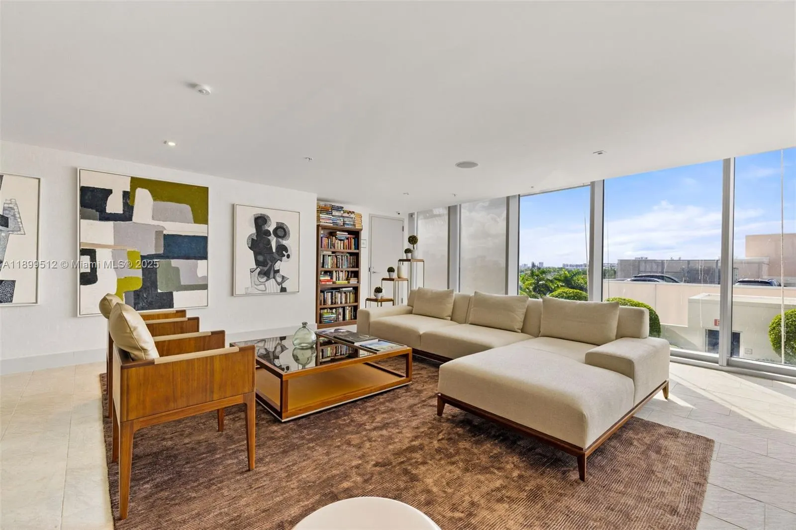 1180 N Federal Hwy, #1102