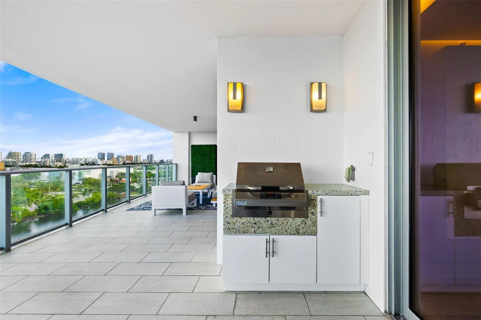 1180 N Federal Hwy, #1102