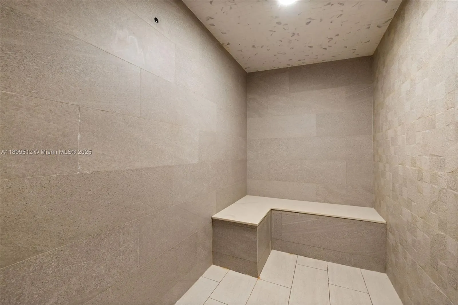 1180 N Federal Hwy, #1102