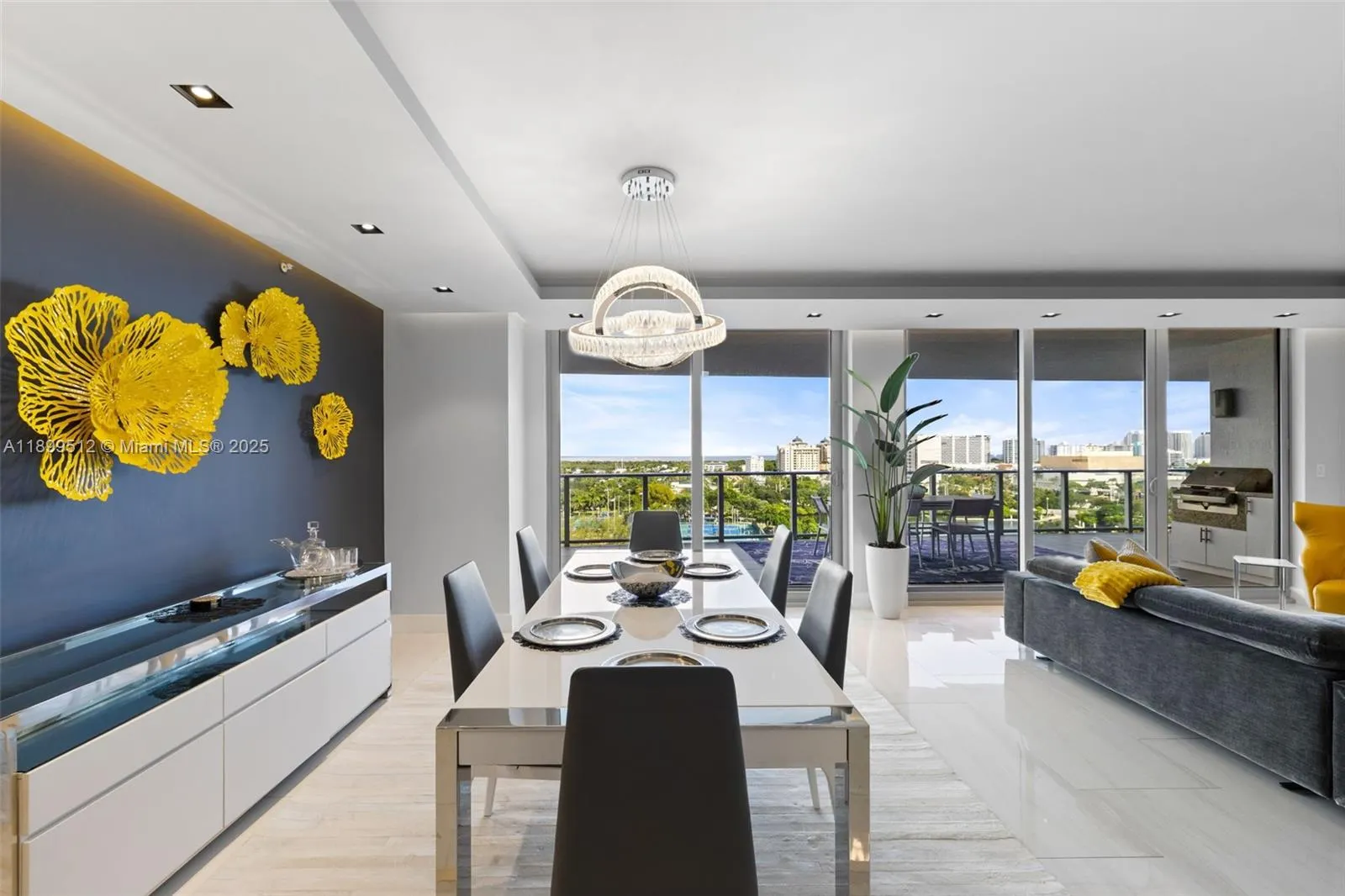 1180 N Federal Hwy, #1102