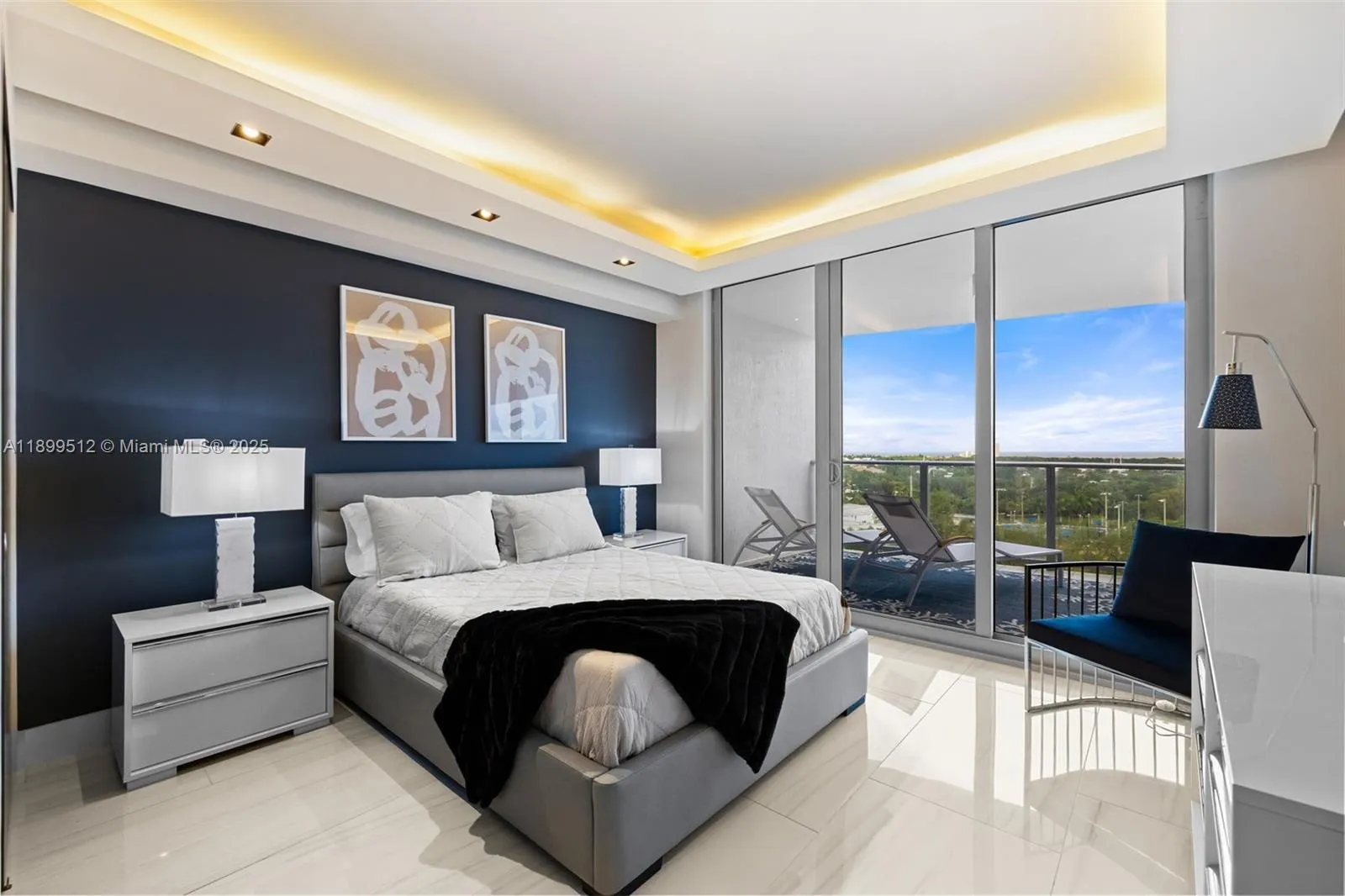 1180 N Federal Hwy, #1102