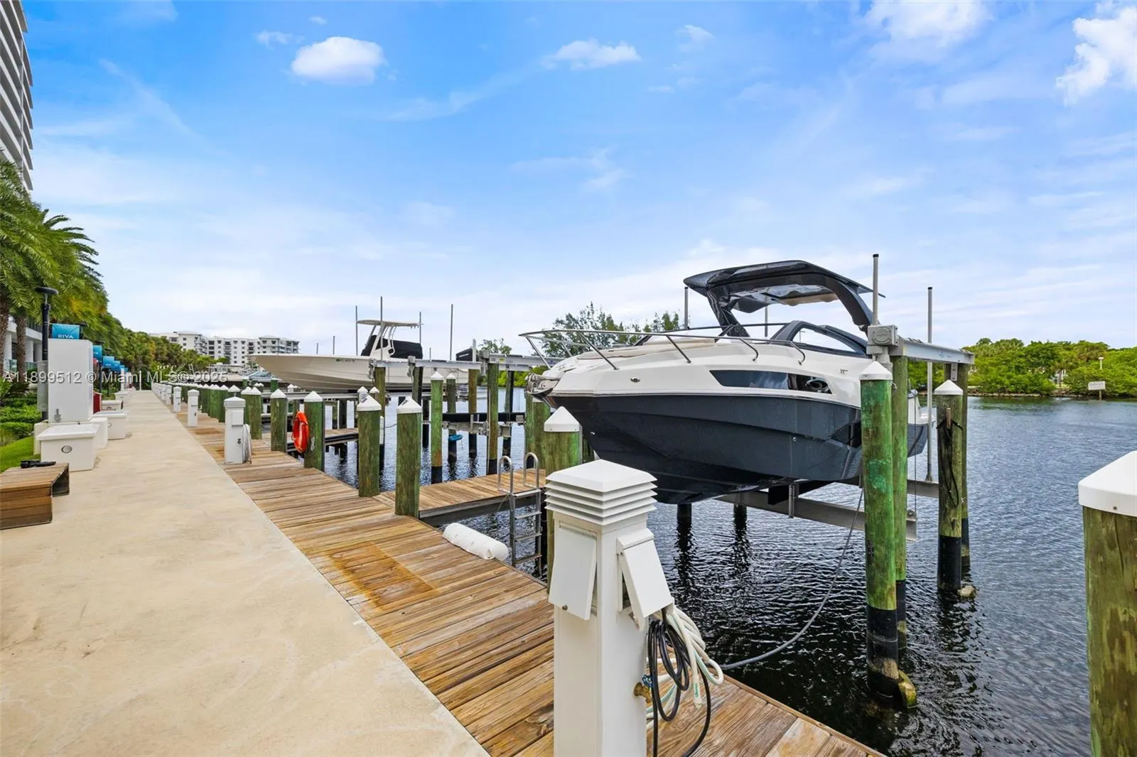 1180 N Federal Hwy, #1102