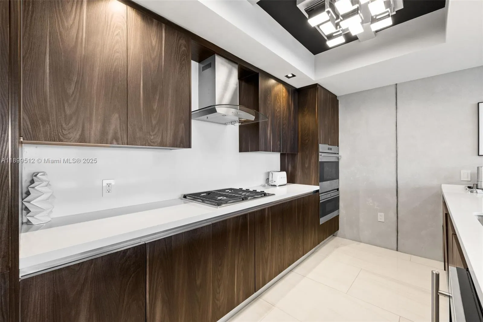 1180 N Federal Hwy, #1102