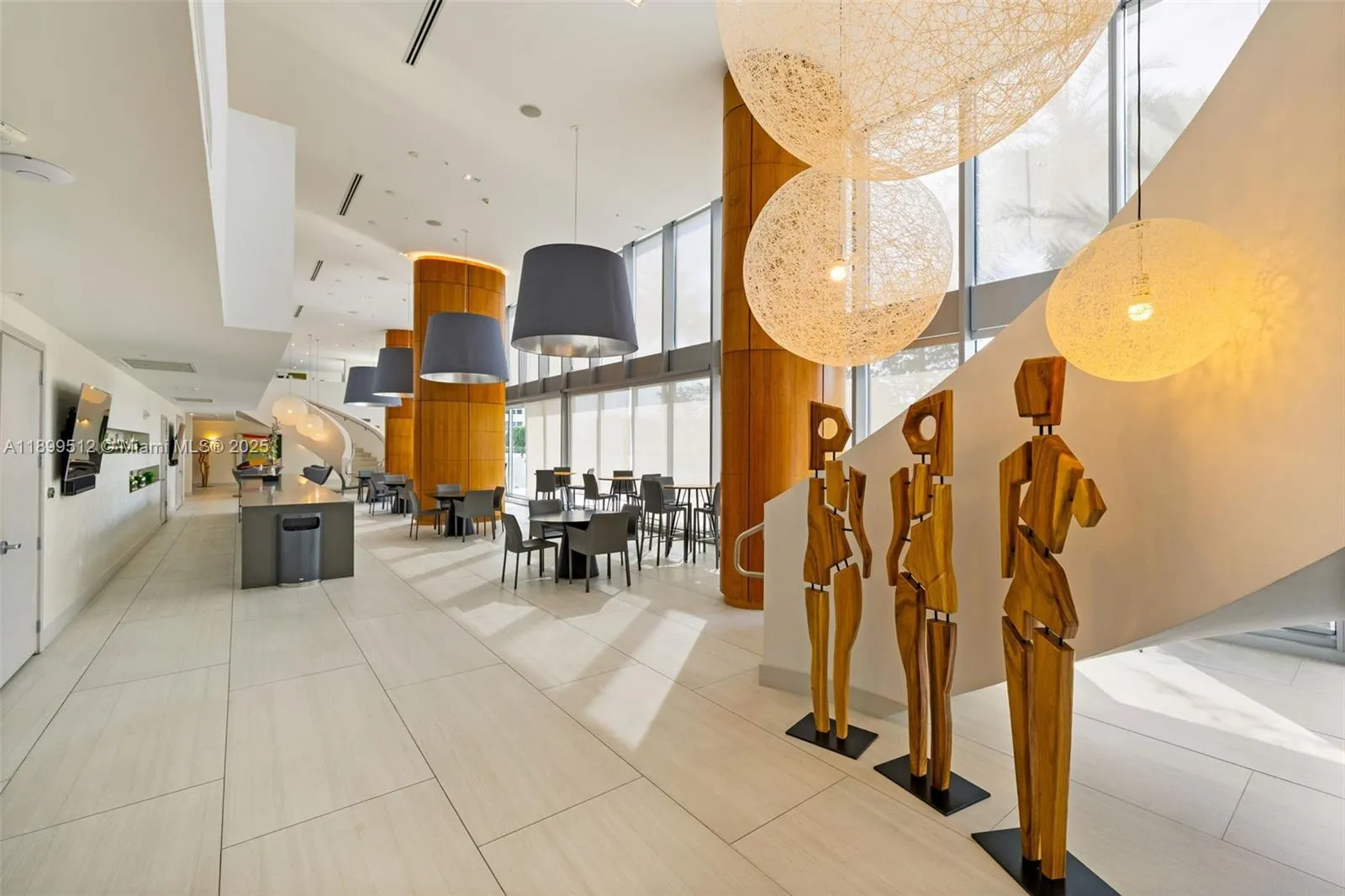 1180 N Federal Hwy, #1102