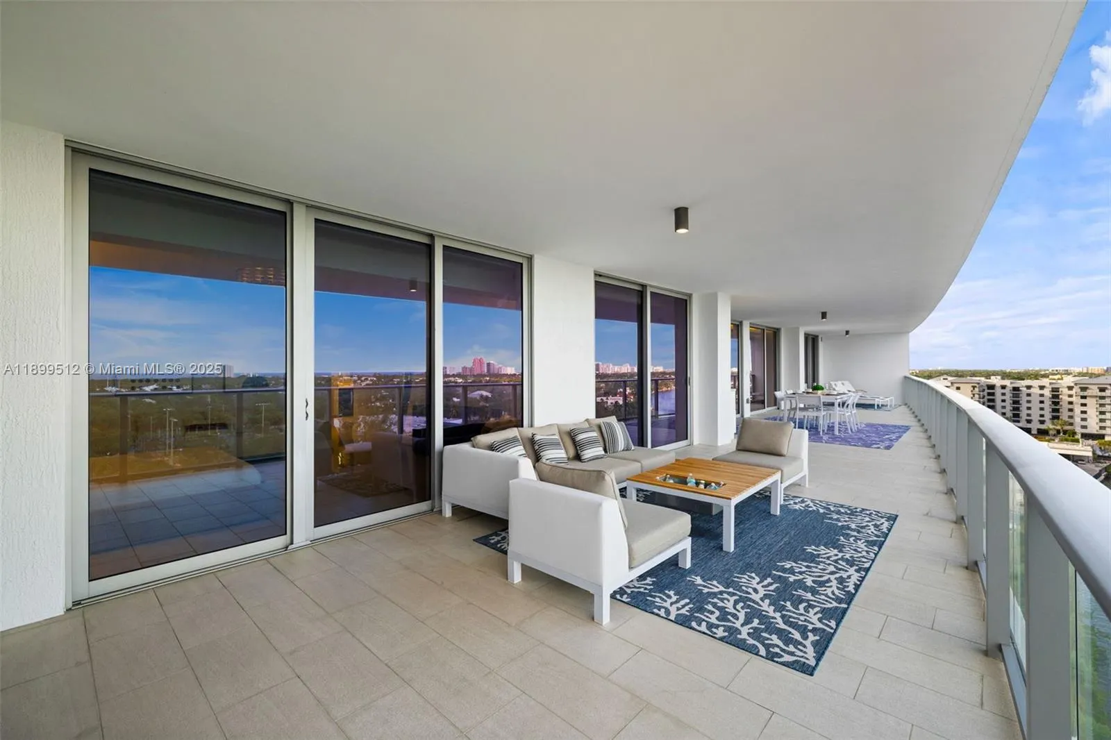 1180 N Federal Hwy, #1102